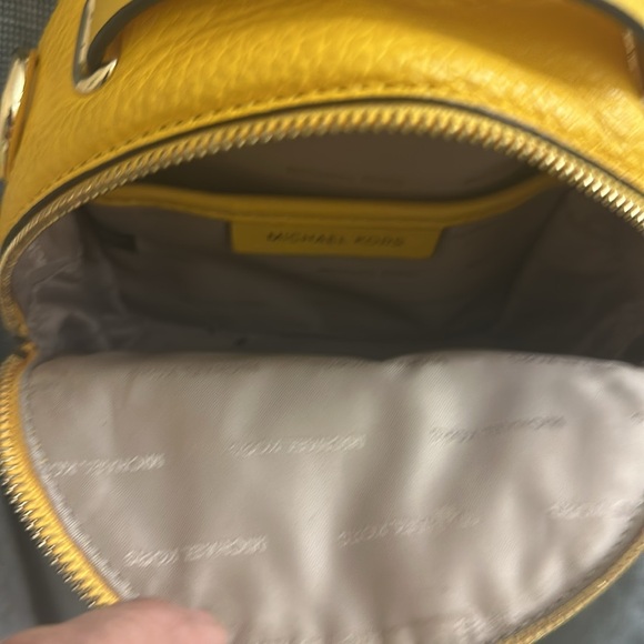 MICHAEL KORS YELLOW MINI BACKPACK CROSSBODY - Picture 2 of 8